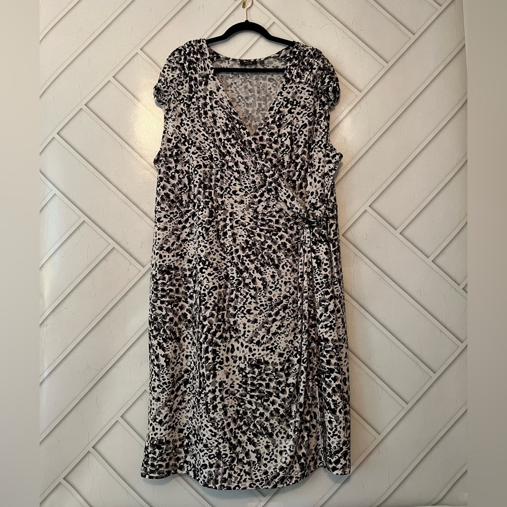 Apt. 9 Black and White Animal Print Dress